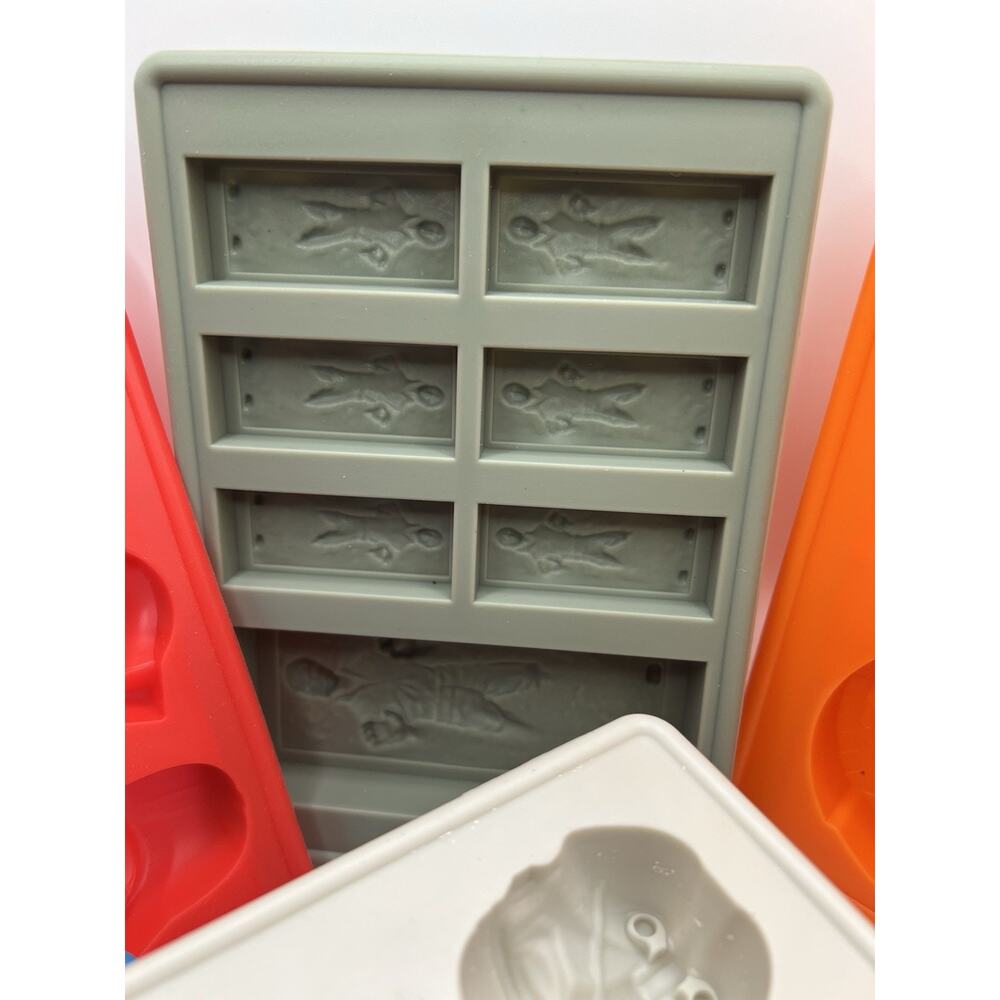 Lot Of 6 STAR WARS Silicone Ice Trays Baking Molds Chocolate Jello Candy Molds - Picture 2 of 10